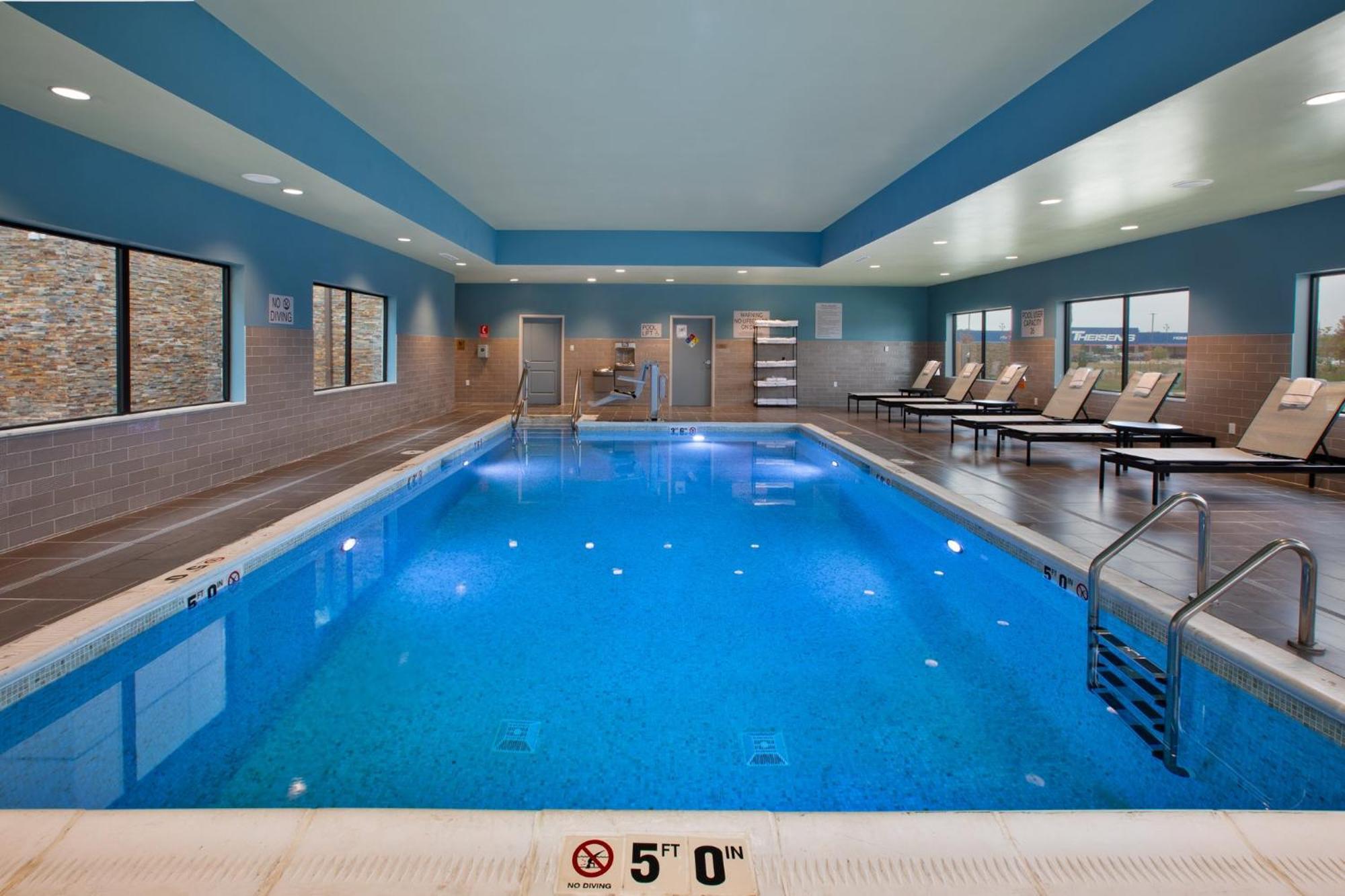 Staybridge Suites - Ames By Ihg Exterior foto